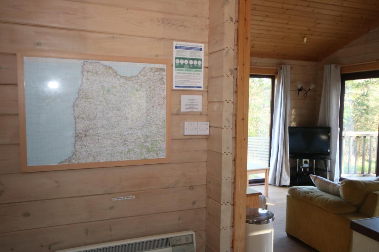 Hartland Hideaway Lodge Woolfardisworthy  Eksteriør billede