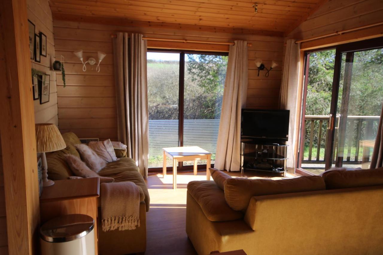 Hartland Hideaway Lodge Woolfardisworthy  Eksteriør billede